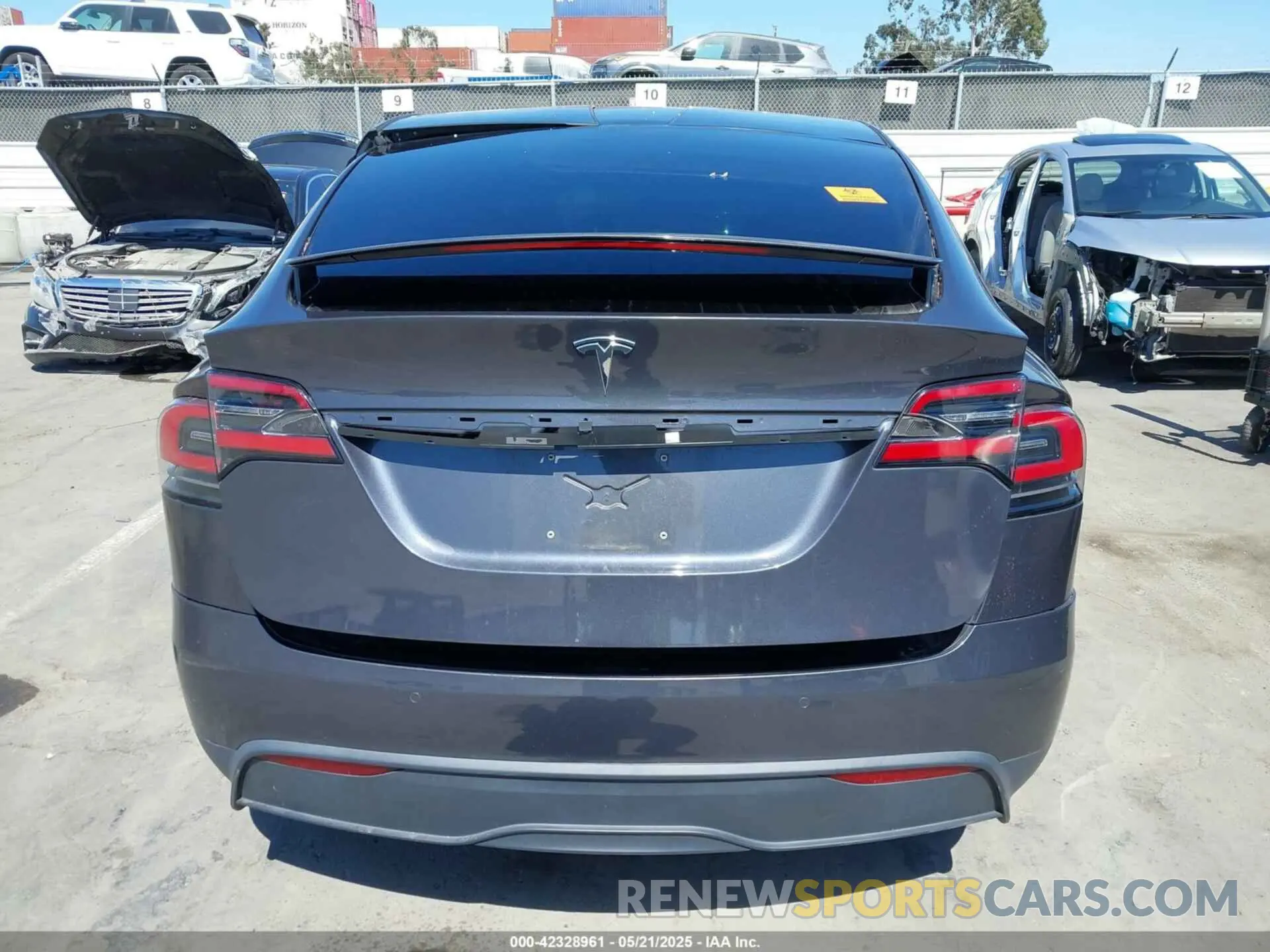 15 Photograph of a damaged car 5YJXCBE57MF327492 TESLA MODEL X 2021