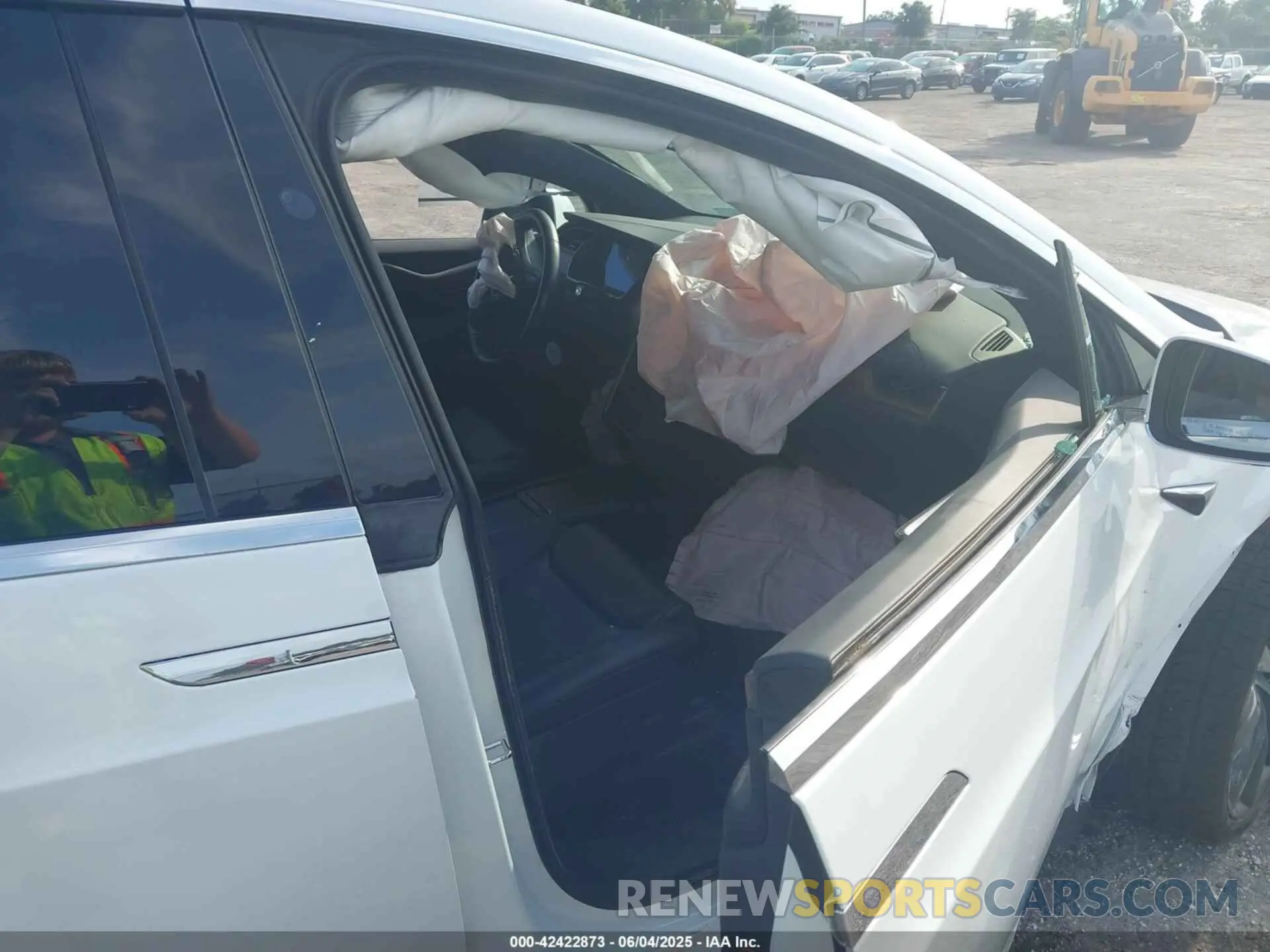 5 Photograph of a damaged car 5YJXCDE21MF319681 TESLA MODEL X 2021