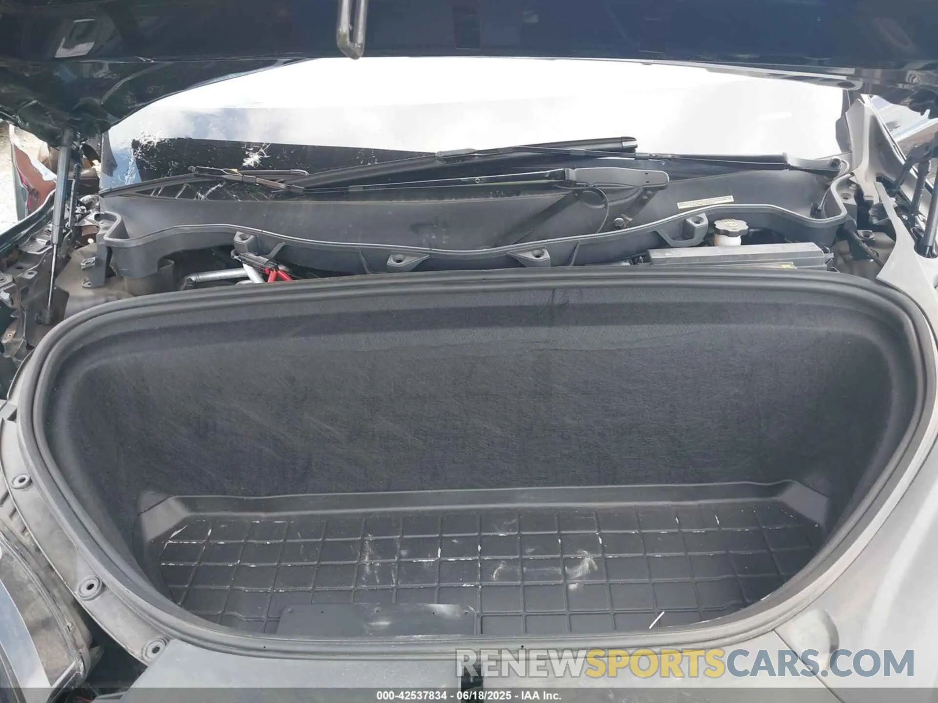 10 Photograph of a damaged car 5YJXCDE22MF320841 TESLA MODEL X 2021