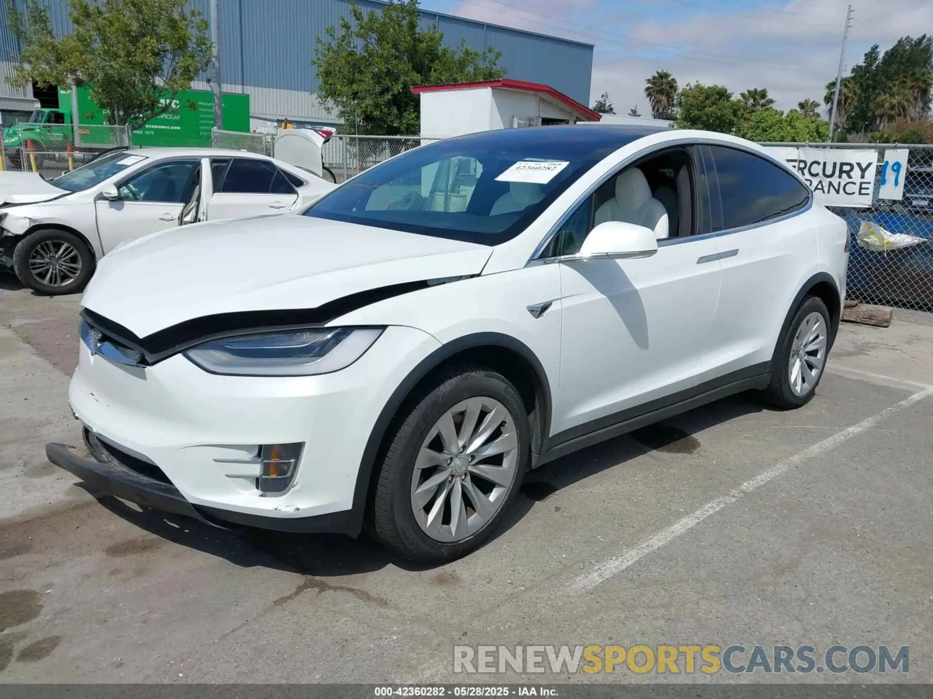 2 Photograph of a damaged car 5YJXCDE27MF322200 TESLA MODEL X 2021