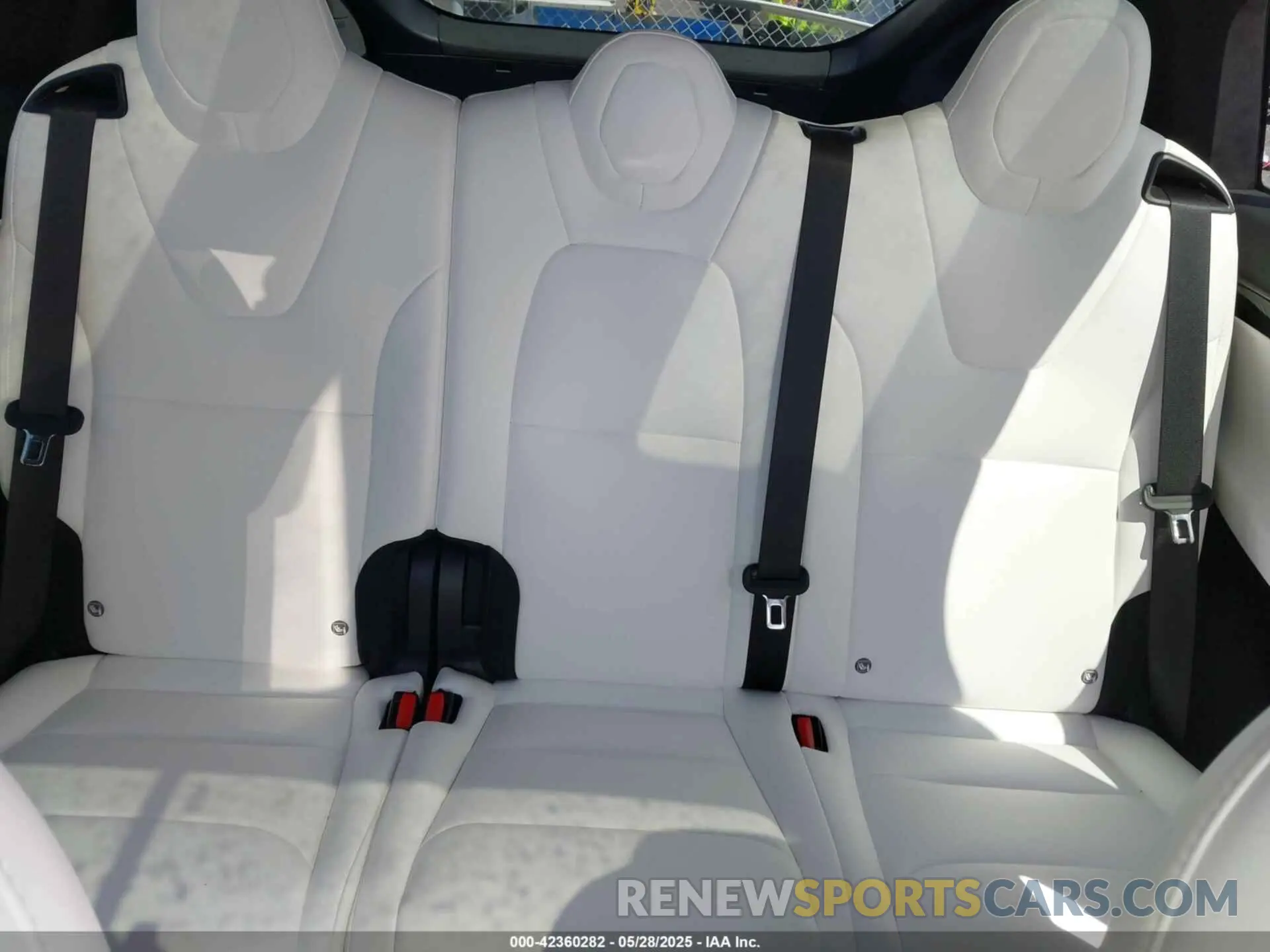 8 Photograph of a damaged car 5YJXCDE27MF322200 TESLA MODEL X 2021