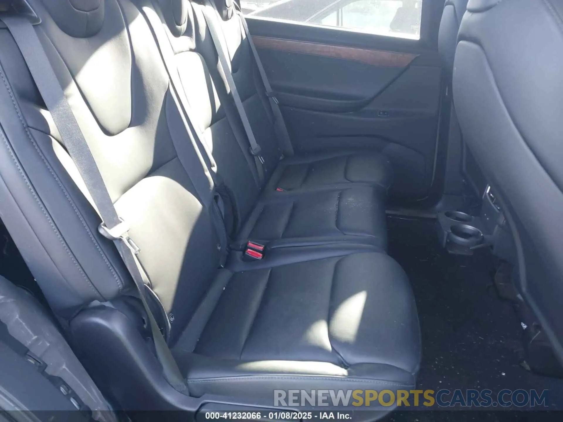 8 Photograph of a damaged car 5YJXCDE29MF316169 TESLA MODEL X 2021