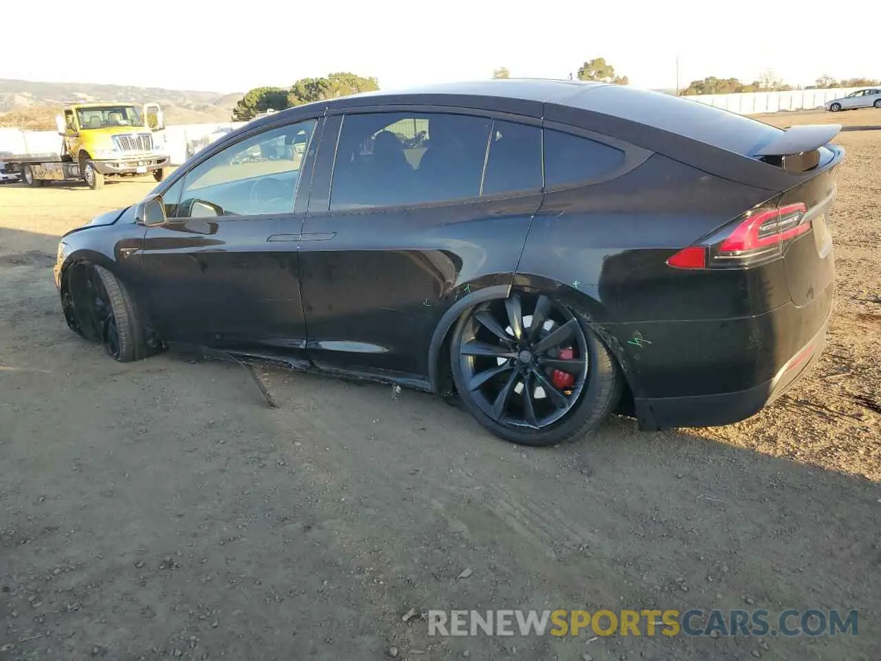 2 Photograph of a damaged car 5YJXCDE42MF319772 TESLA MODEL X 2021