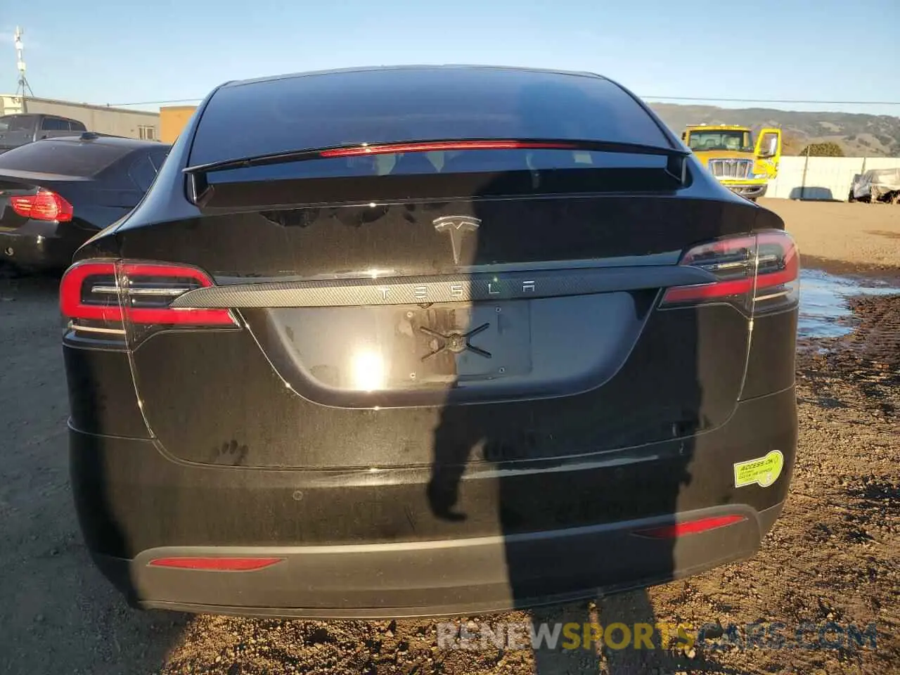 6 Photograph of a damaged car 5YJXCDE42MF319772 TESLA MODEL X 2021