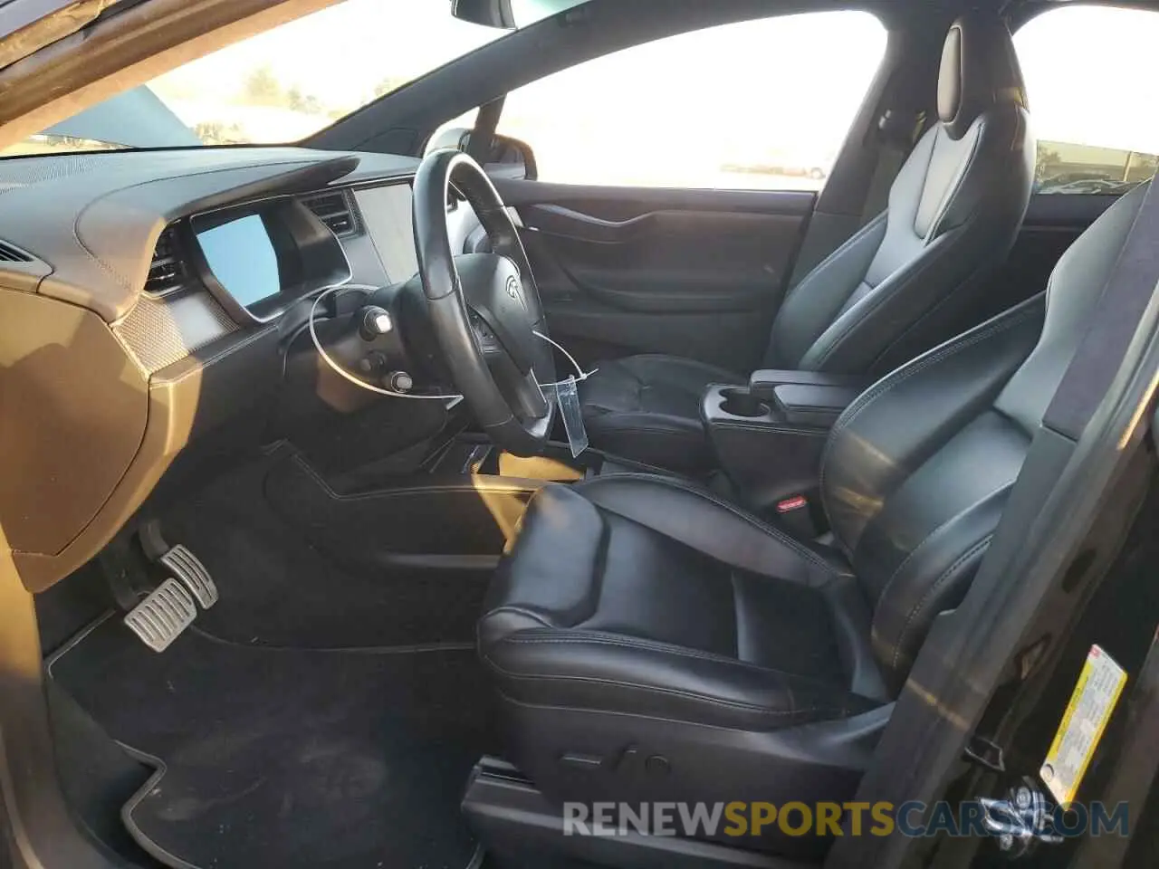 7 Photograph of a damaged car 5YJXCDE42MF319772 TESLA MODEL X 2021