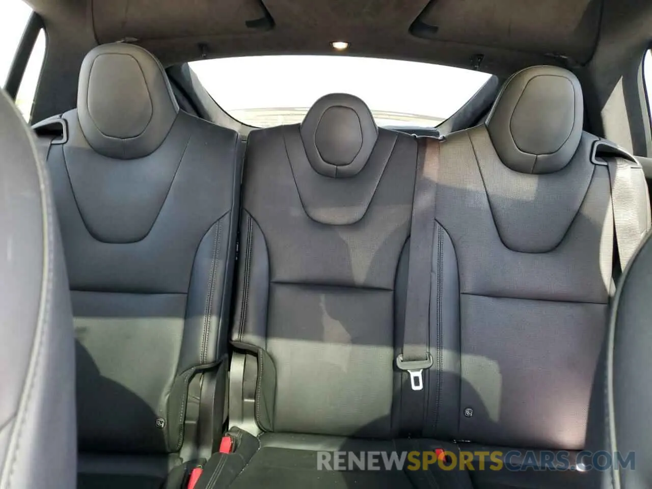 10 Photograph of a damaged car 7SAXCAE50NF358873 TESLA MODEL X 2022