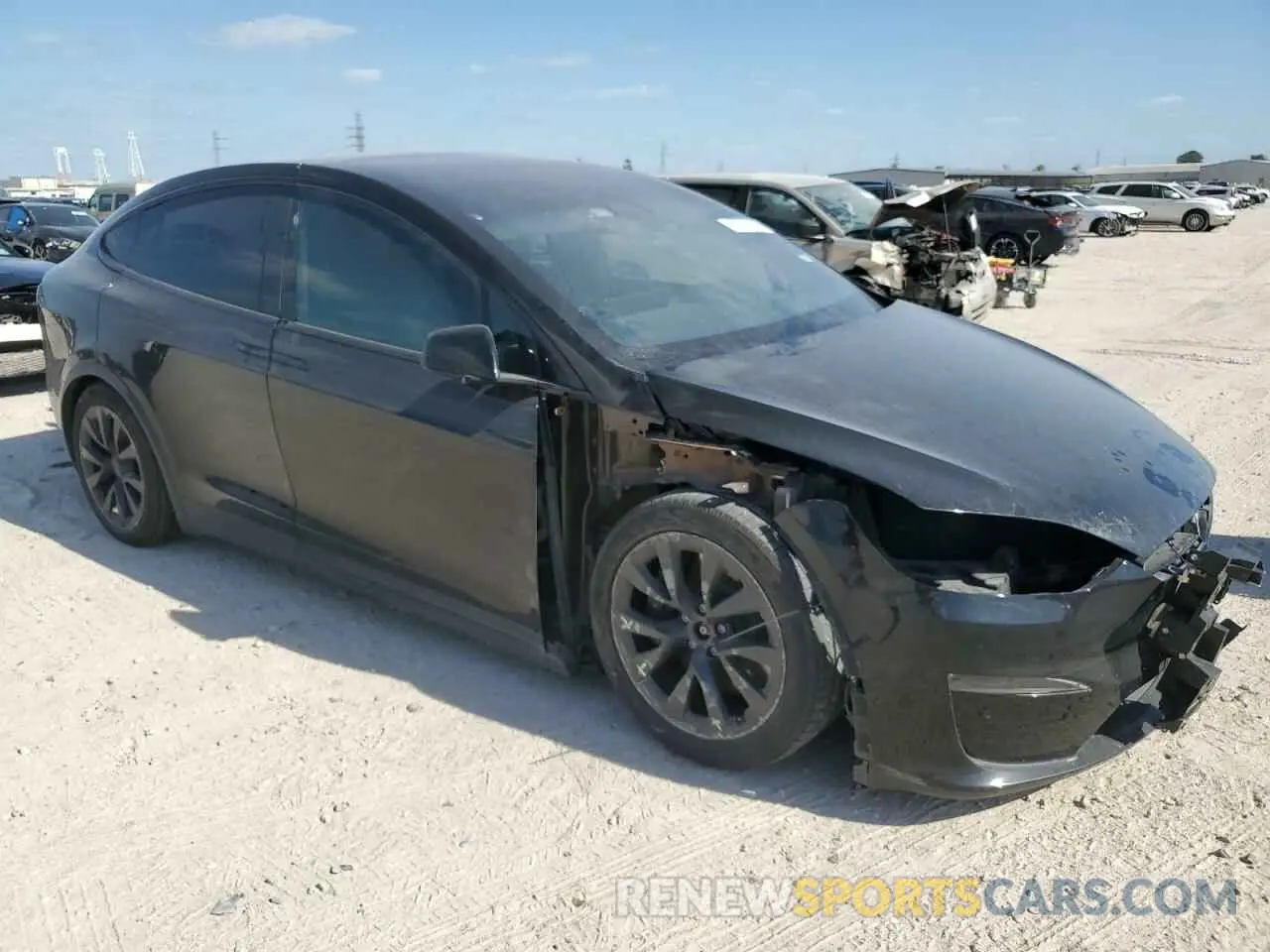 4 Photograph of a damaged car 7SAXCAE50NF358873 TESLA MODEL X 2022