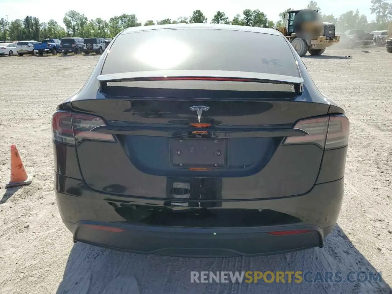 6 Photograph of a damaged car 7SAXCAE50NF358873 TESLA MODEL X 2022