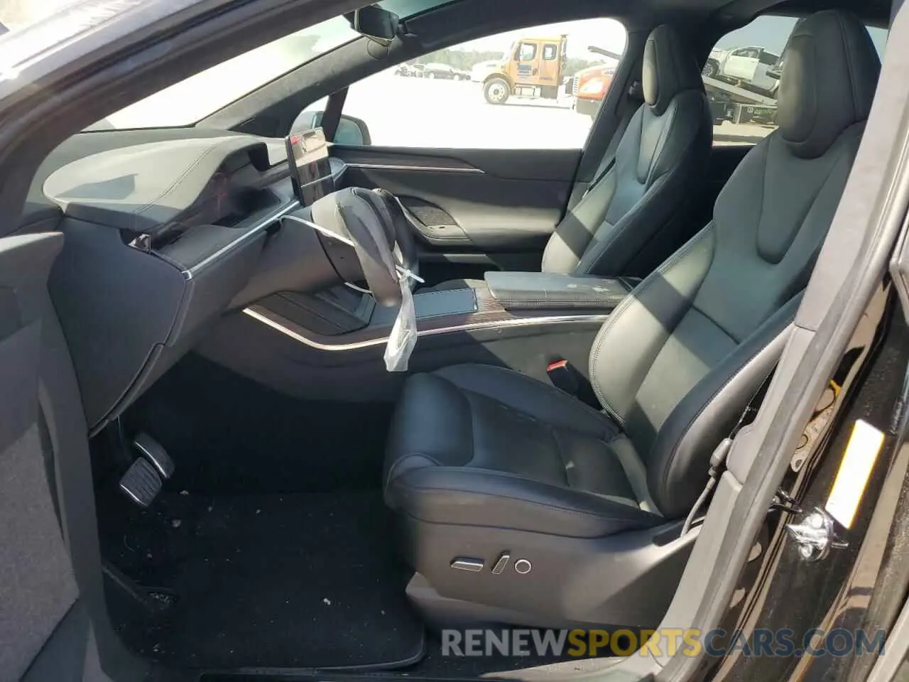 7 Photograph of a damaged car 7SAXCAE50NF358873 TESLA MODEL X 2022