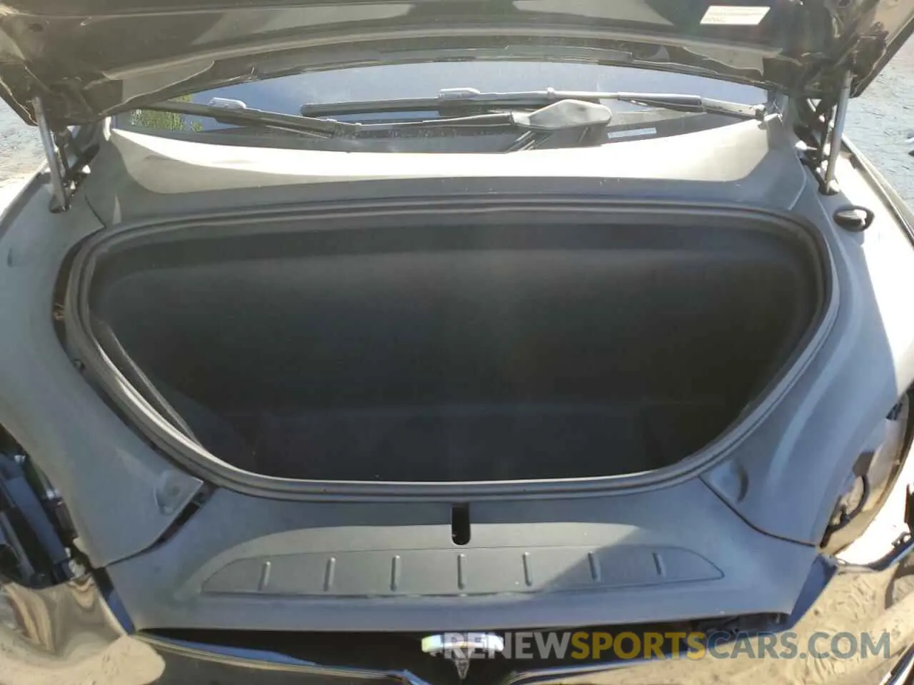 12 Photograph of a damaged car 7SAXCAE53NF357197 TESLA MODEL X 2022