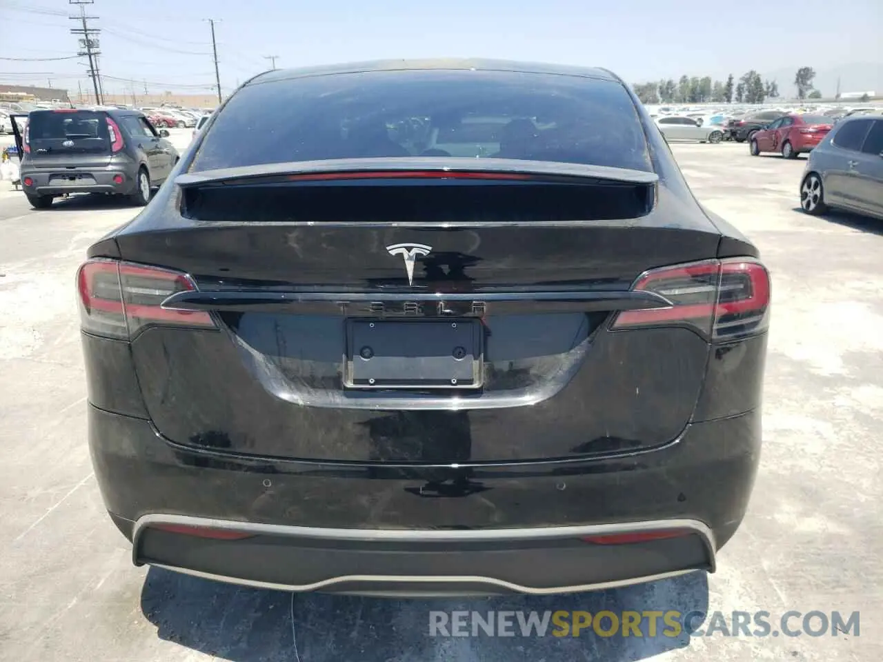 6 Photograph of a damaged car 7SAXCAE53NF359967 TESLA MODEL X 2022