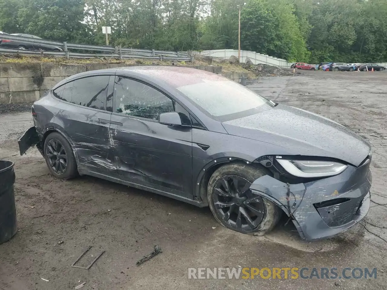 4 Photograph of a damaged car 7SAXCAE54NF358150 TESLA MODEL X 2022
