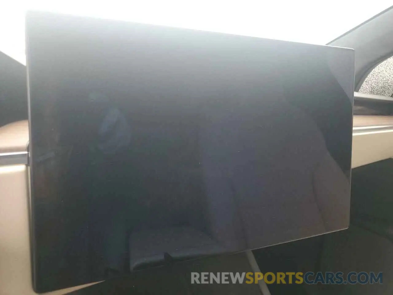 9 Photograph of a damaged car 7SAXCAE54NF358150 TESLA MODEL X 2022