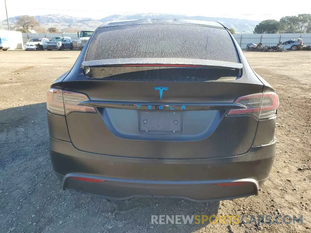 6 Photograph of a damaged car 7SAXCAE54NF359461 TESLA MODEL X 2022