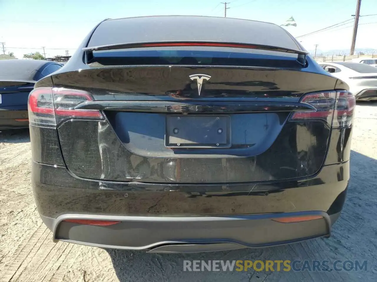 6 Photograph of a damaged car 7SAXCAE54NF361954 TESLA MODEL X 2022