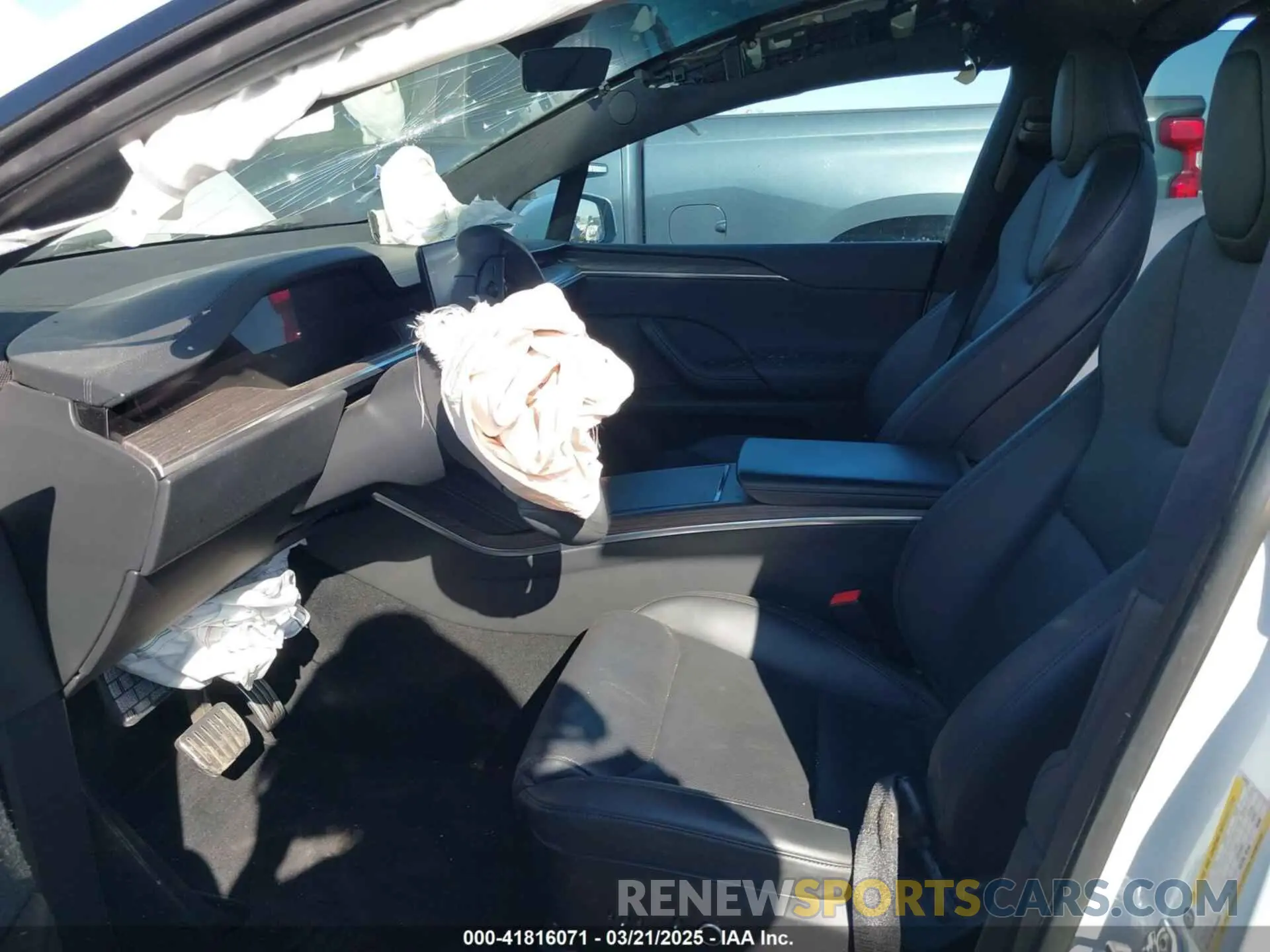 5 Photograph of a damaged car 7SAXCAE55NF349828 TESLA MODEL X 2022