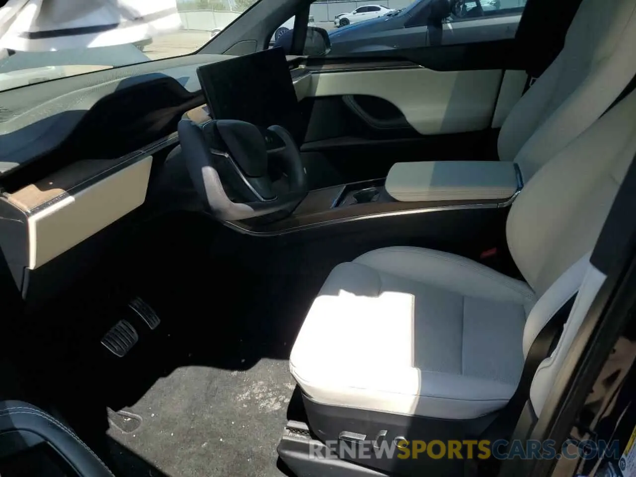 7 Photograph of a damaged car 7SAXCAE55NF353958 TESLA MODEL X 2022