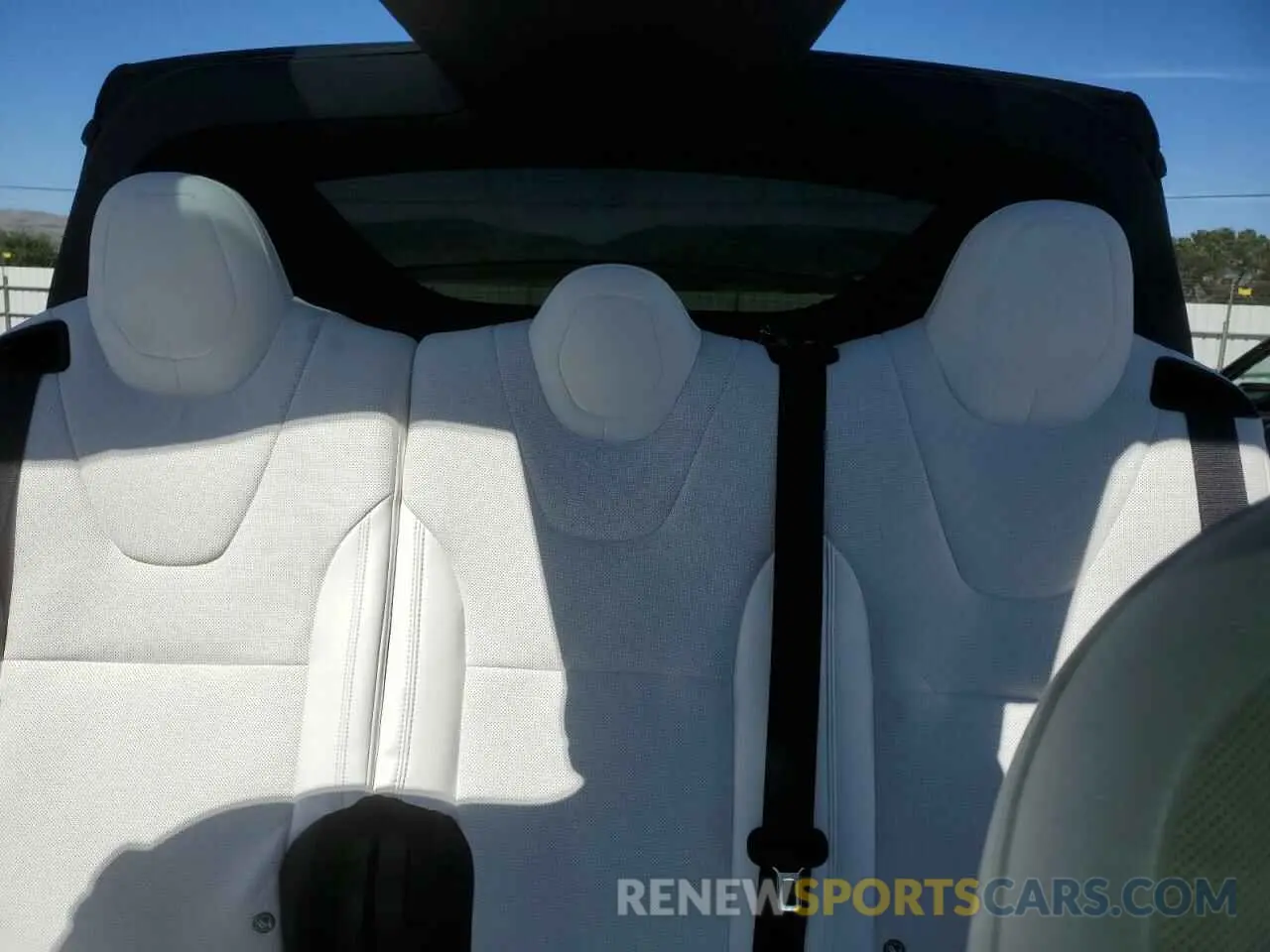 10 Photograph of a damaged car 7SAXCAE56NF350700 TESLA MODEL X 2022