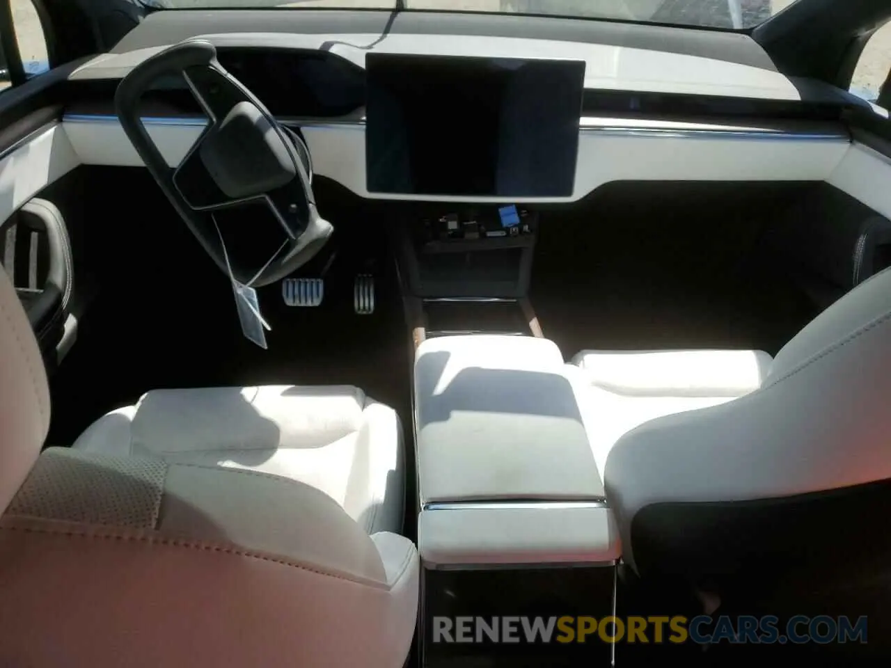 8 Photograph of a damaged car 7SAXCAE56NF350700 TESLA MODEL X 2022