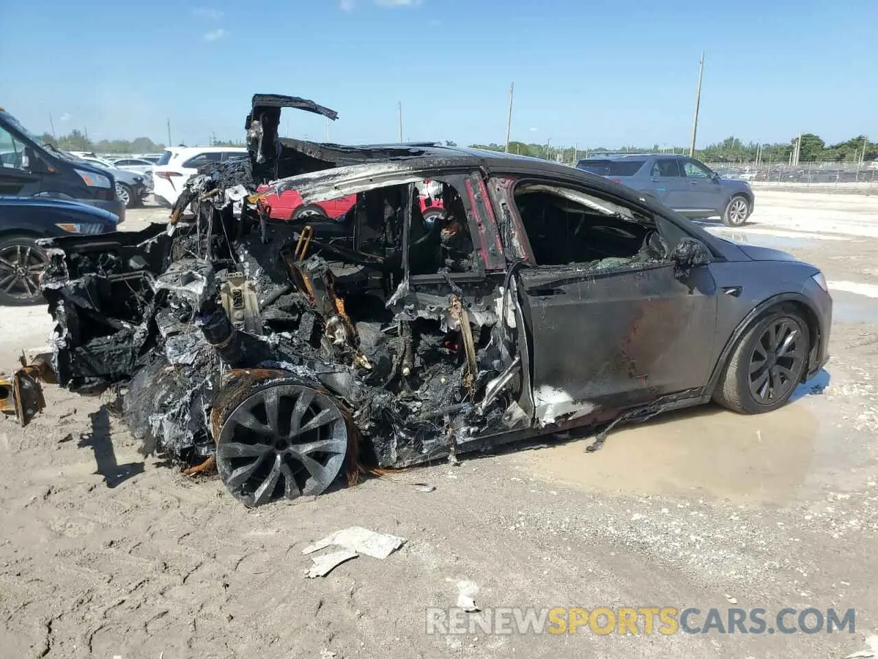 3 Photograph of a damaged car 7SAXCAE59NF346625 TESLA MODEL X 2022