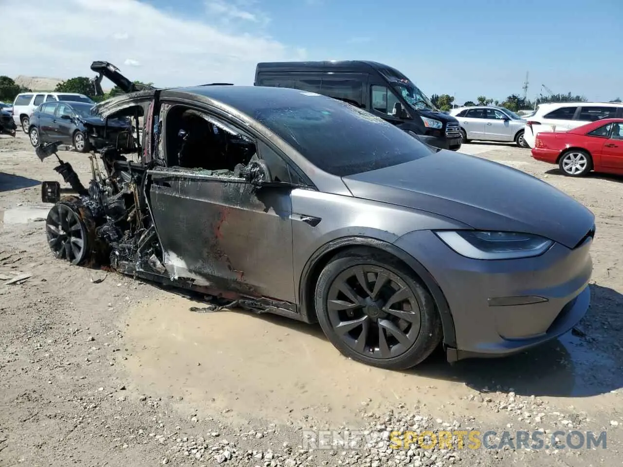4 Photograph of a damaged car 7SAXCAE59NF346625 TESLA MODEL X 2022