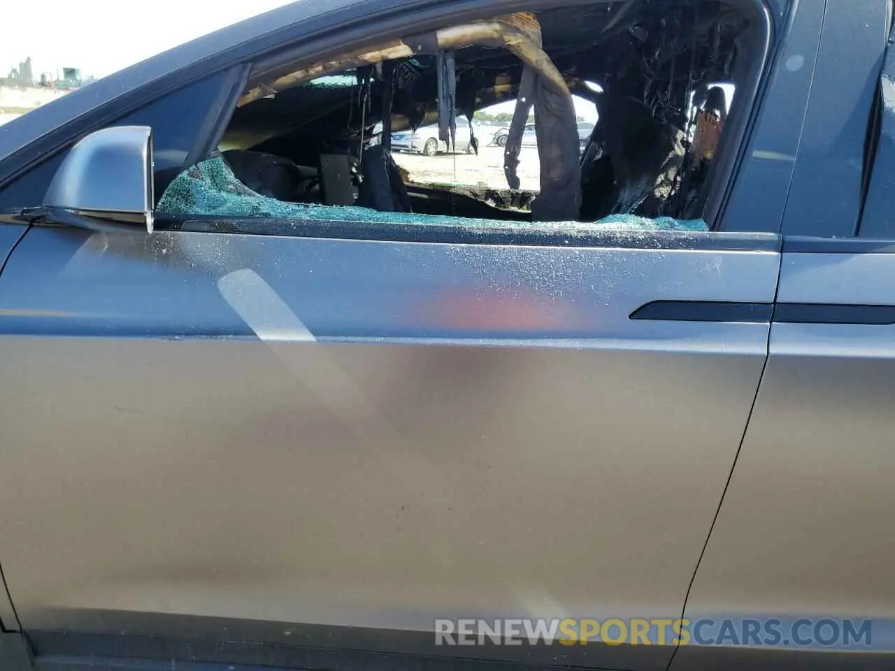 7 Photograph of a damaged car 7SAXCAE59NF346625 TESLA MODEL X 2022
