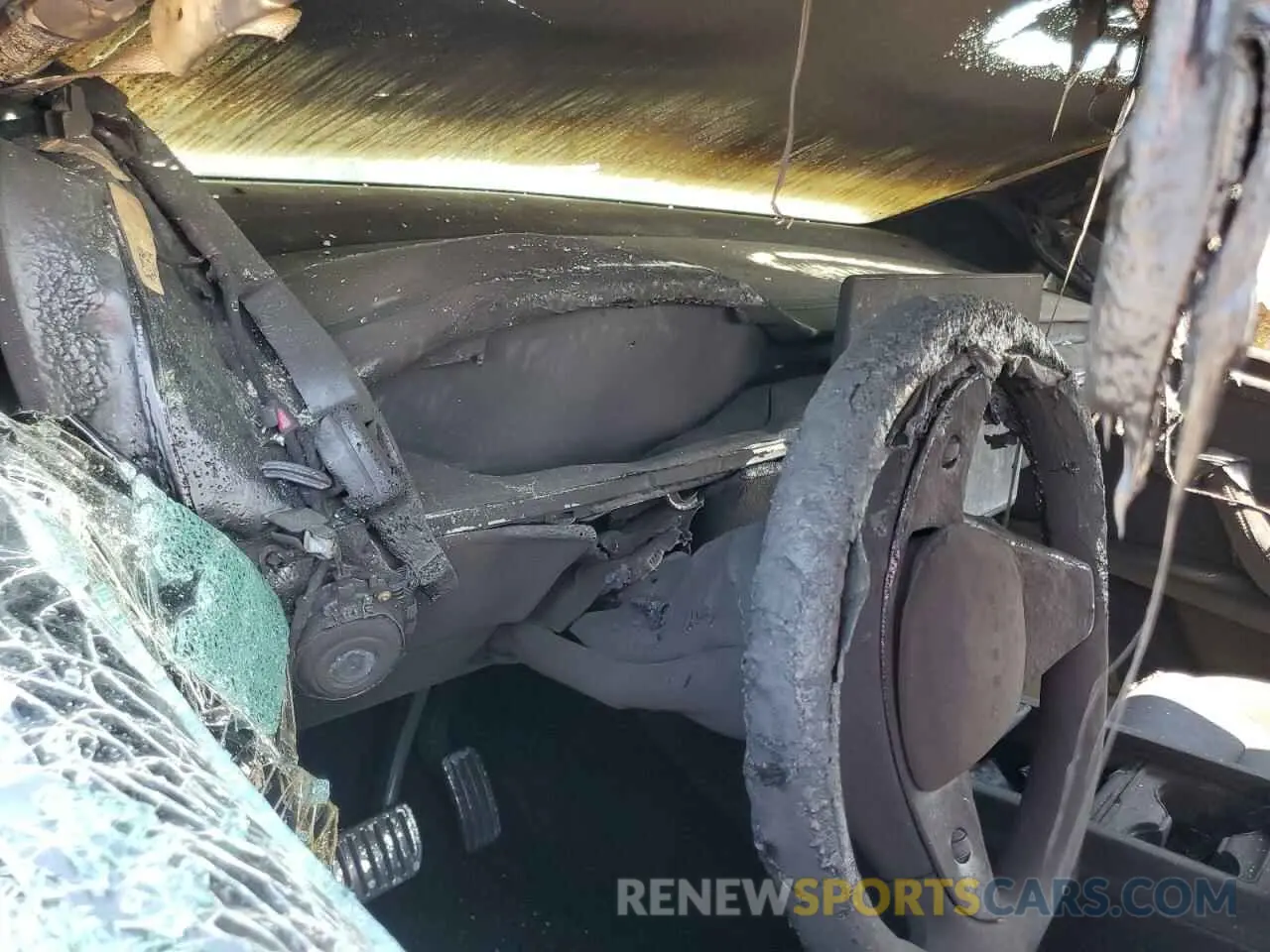 9 Photograph of a damaged car 7SAXCAE59NF346625 TESLA MODEL X 2022