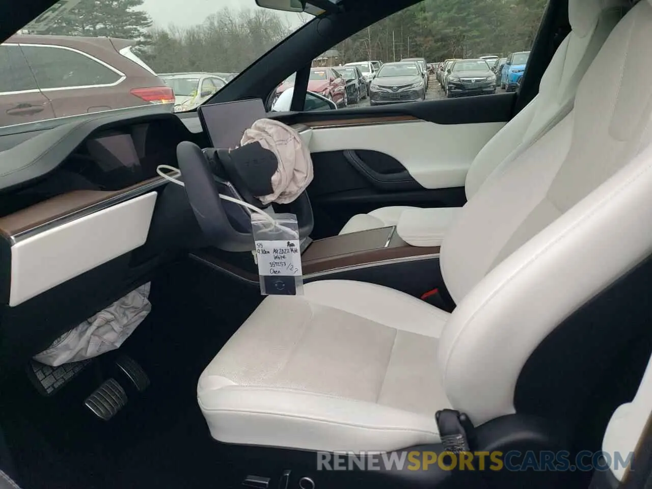 7 Photograph of a damaged car 7SAXCAE59NF357253 TESLA MODEL X 2022