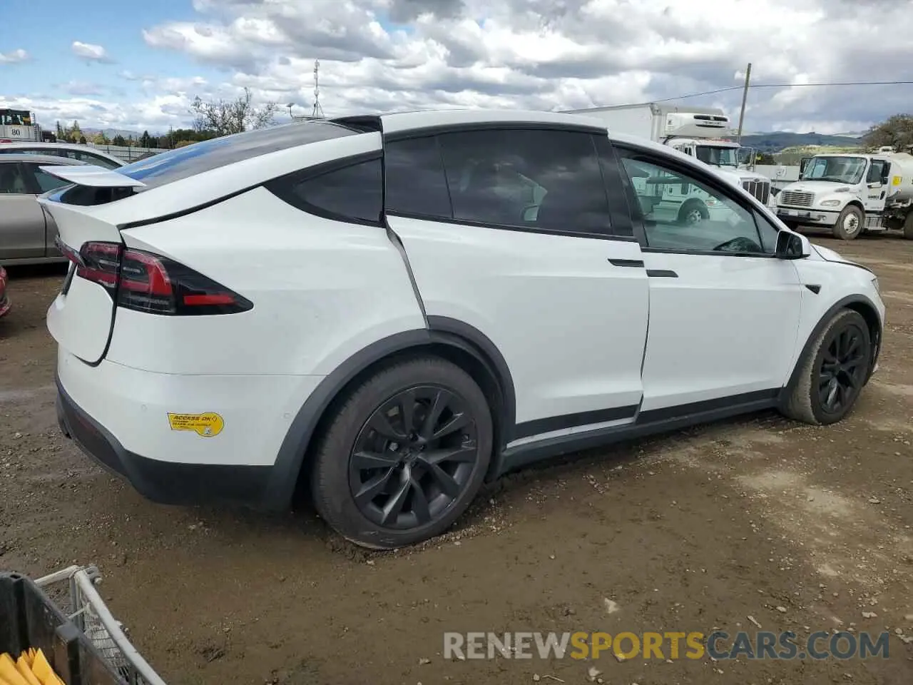 3 Photograph of a damaged car 7SAXCAE59NF358337 TESLA MODEL X 2022