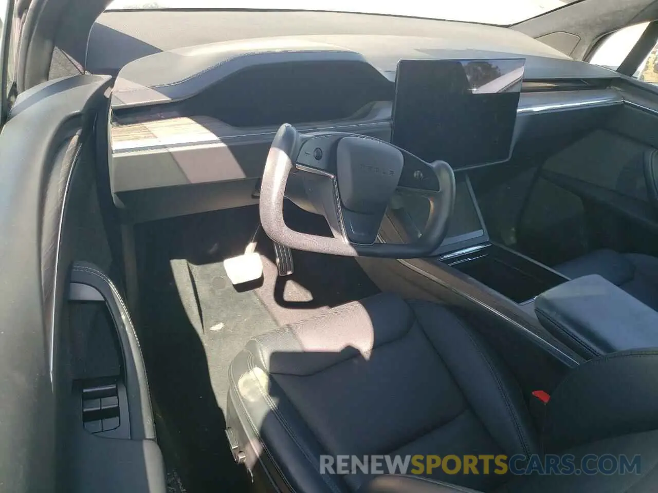 8 Photograph of a damaged car 7SAXCAE59NF358337 TESLA MODEL X 2022