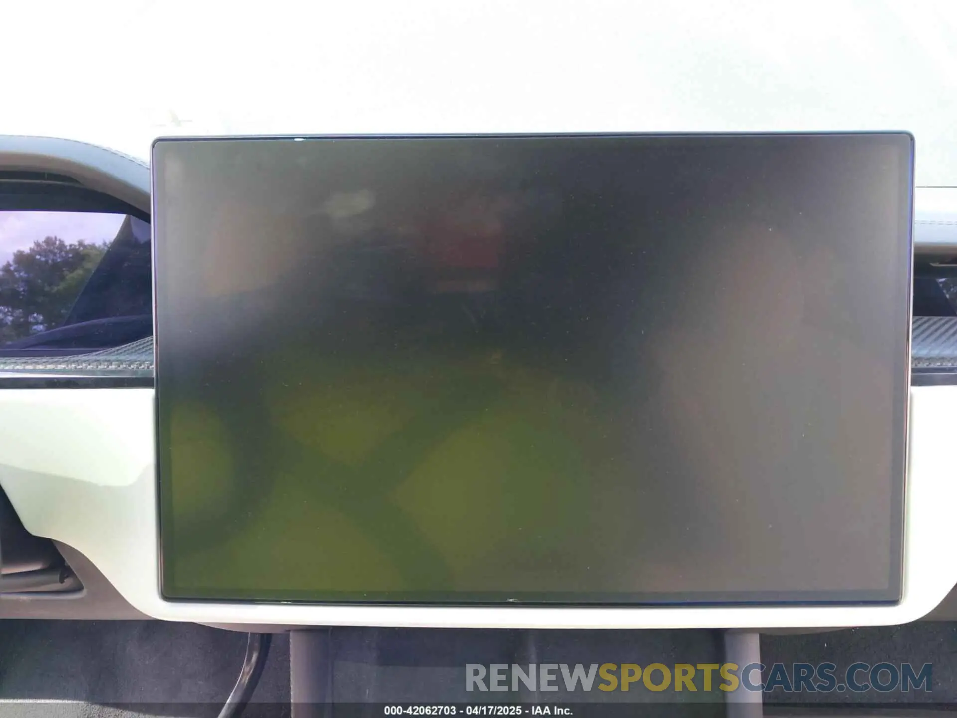 7 Photograph of a damaged car 7SAXCBE52NF331373 TESLA MODEL X 2022