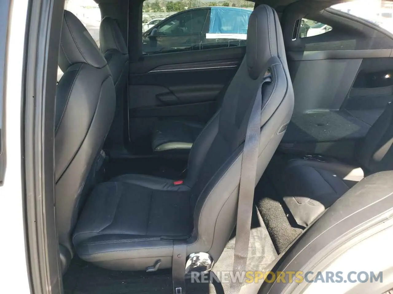 11 Photograph of a damaged car 7SAXCBE52NF349503 TESLA MODEL X 2022