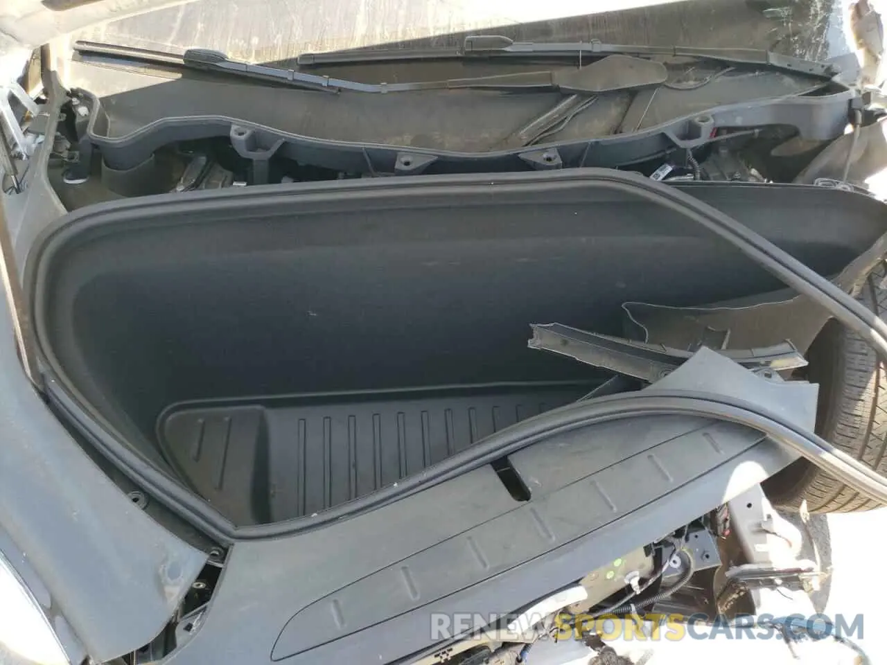 12 Photograph of a damaged car 7SAXCBE52NF349503 TESLA MODEL X 2022