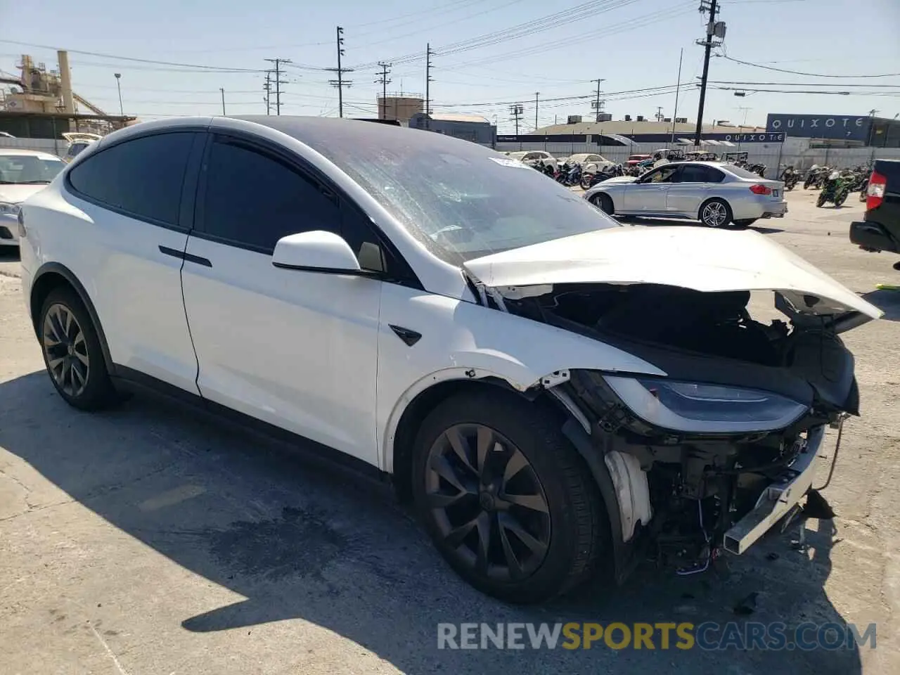 4 Photograph of a damaged car 7SAXCBE52NF349503 TESLA MODEL X 2022