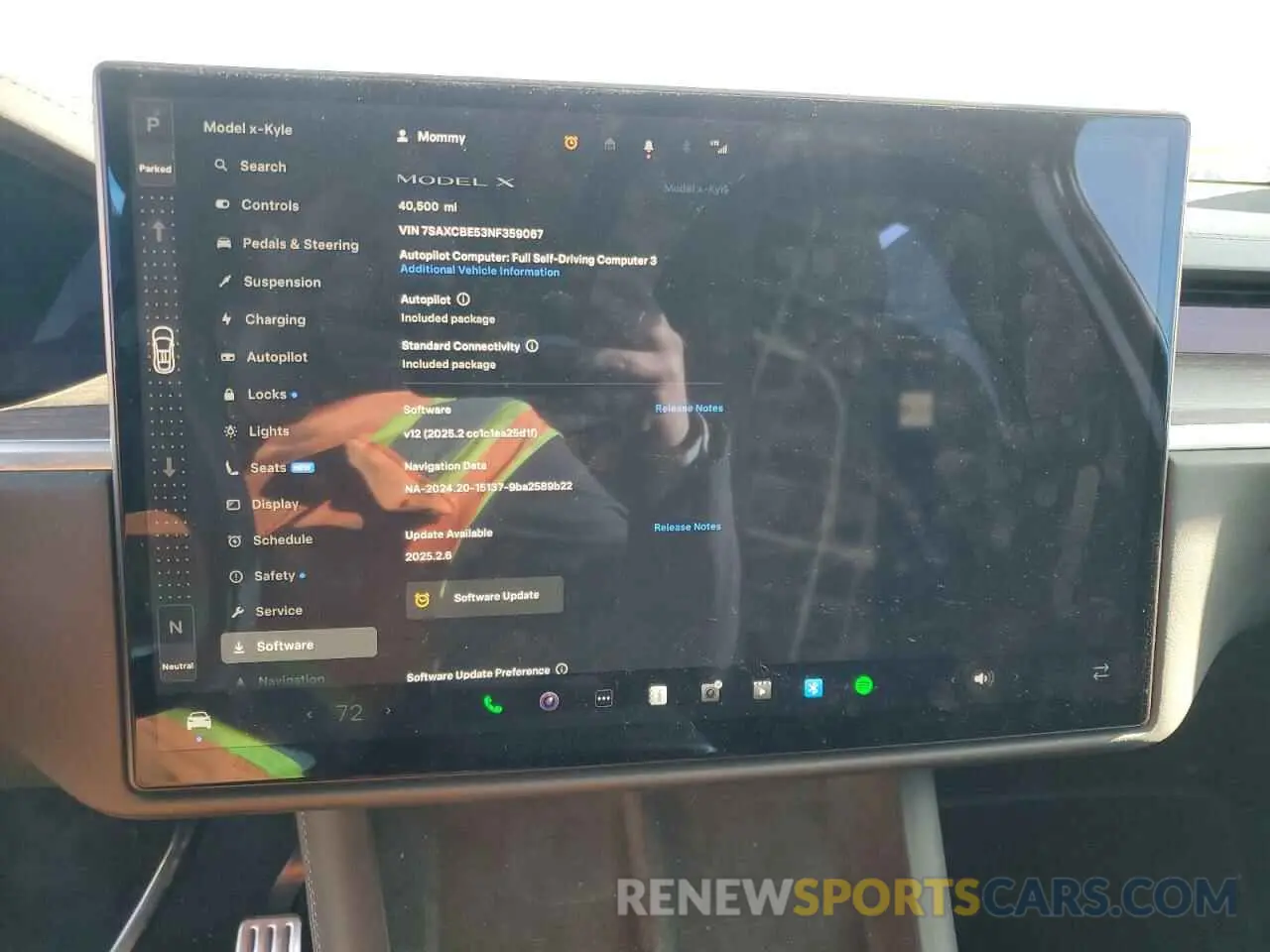 9 Photograph of a damaged car 7SAXCBE53NF359067 TESLA MODEL X 2022