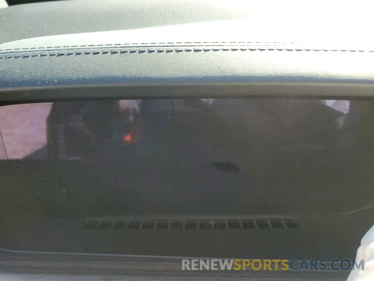9 Photograph of a damaged car 7SAXCBE54NF327096 TESLA MODEL X 2022