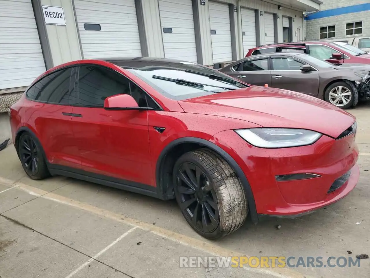 4 Photograph of a damaged car 7SAXCBE55NF328970 TESLA MODEL X 2022