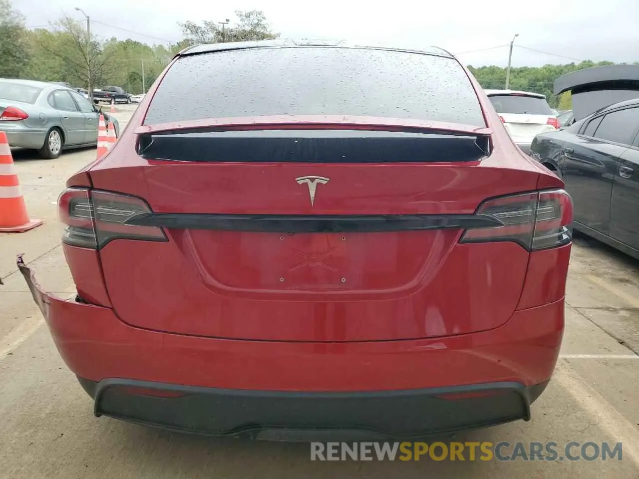 6 Photograph of a damaged car 7SAXCBE55NF328970 TESLA MODEL X 2022