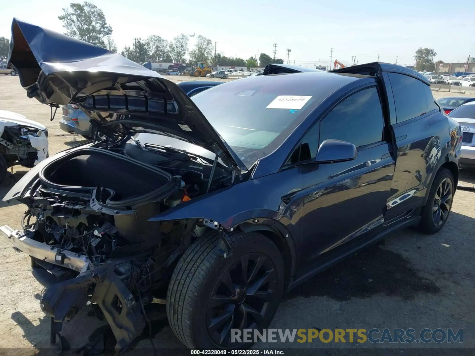 2 Photograph of a damaged car 7SAXCBE55NF331674 TESLA MODEL X 2022