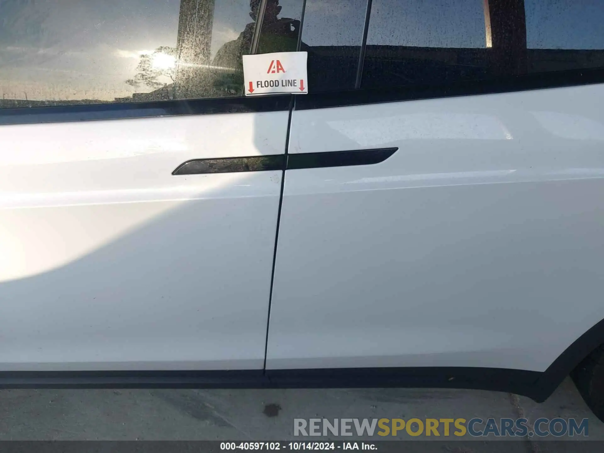 6 Photograph of a damaged car 7SAXCBE55NF360768 TESLA MODEL X 2022