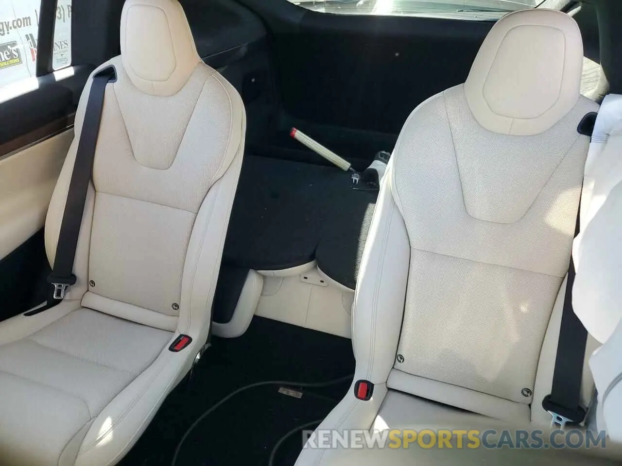 10 Photograph of a damaged car 7SAXCBE55NF361421 TESLA MODEL X 2022