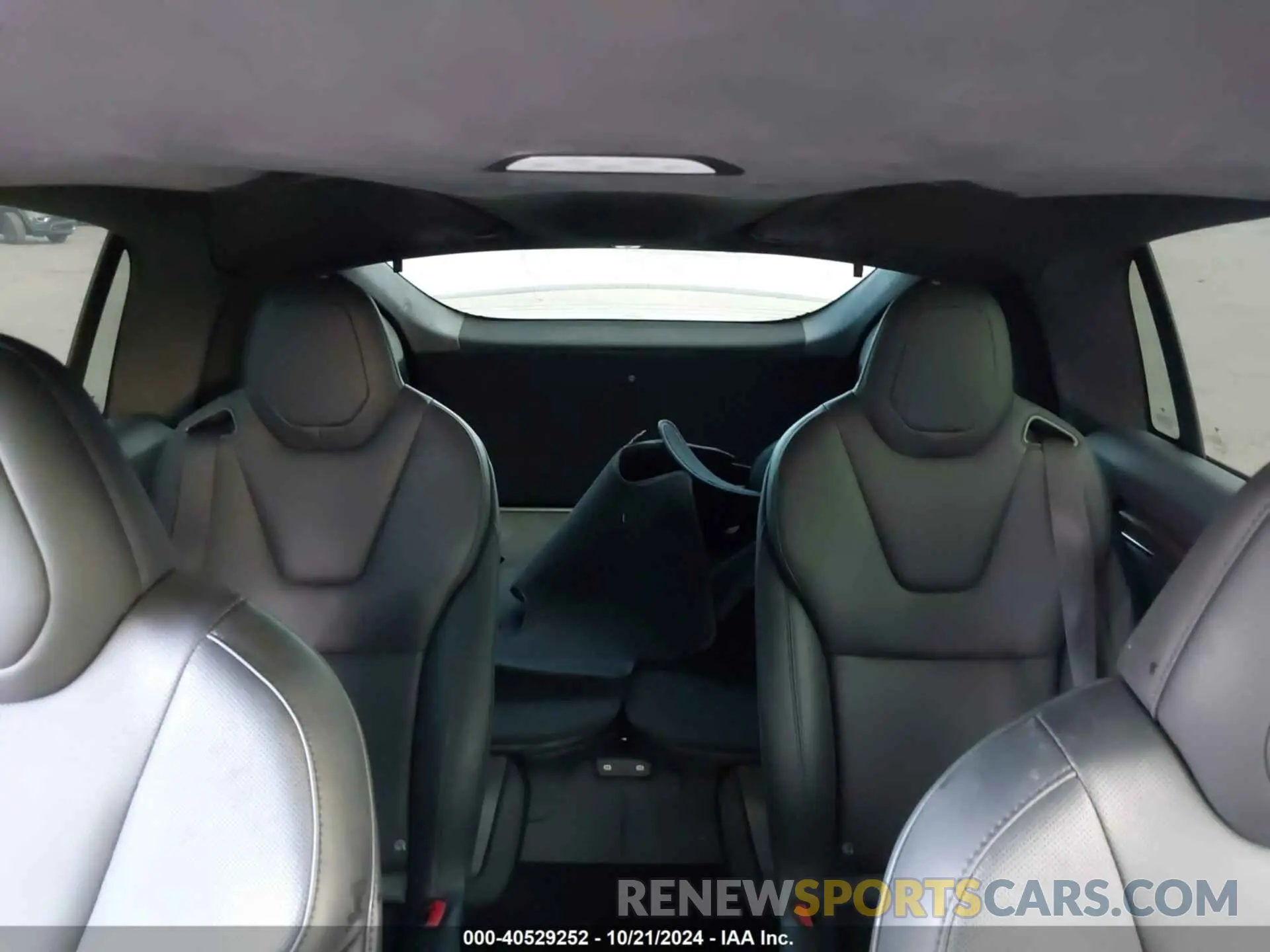 8 Photograph of a damaged car 7SAXCBE56NF344045 TESLA MODEL X 2022