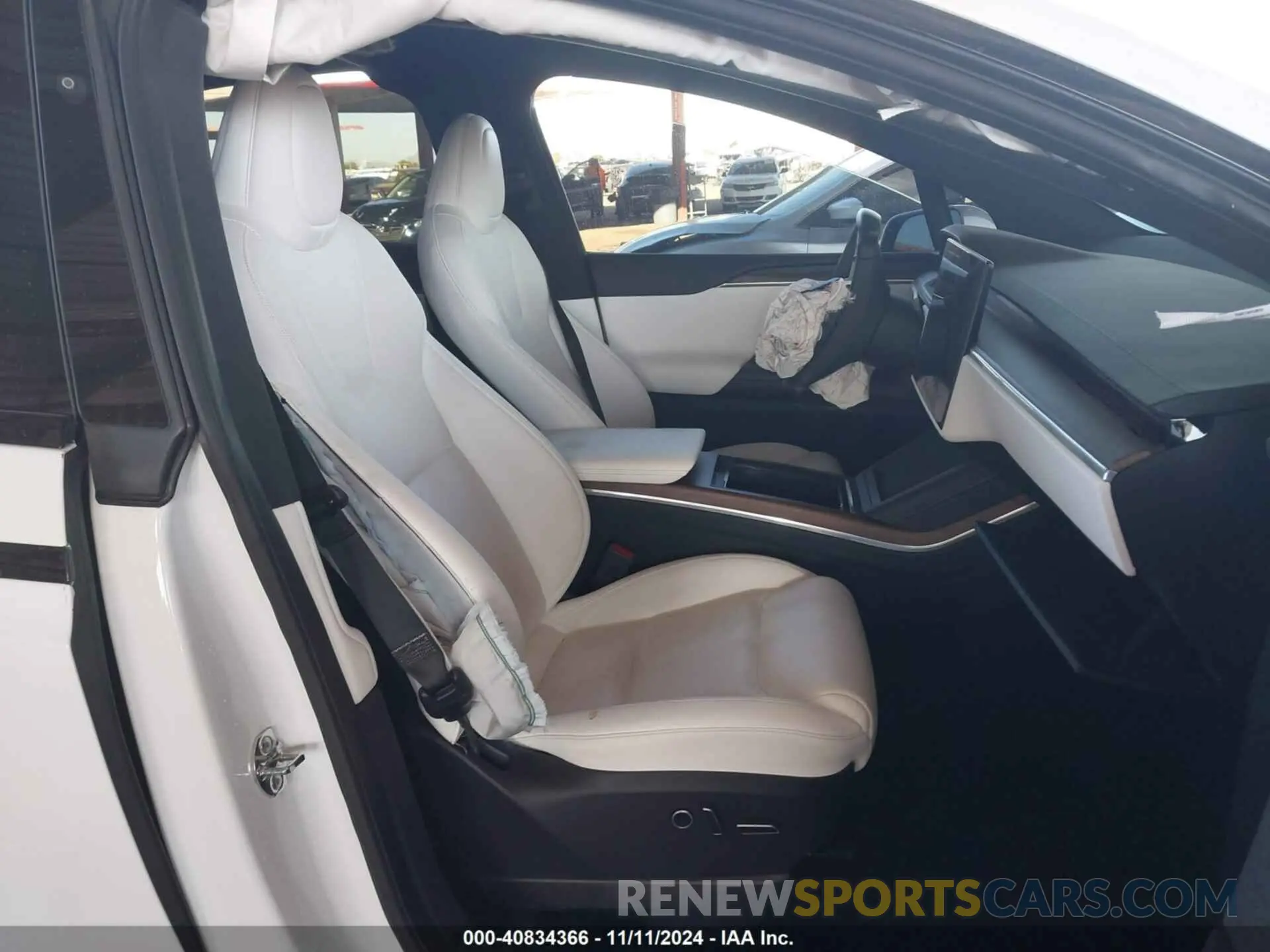 5 Photograph of a damaged car 7SAXCBE57NF327125 TESLA MODEL X 2022