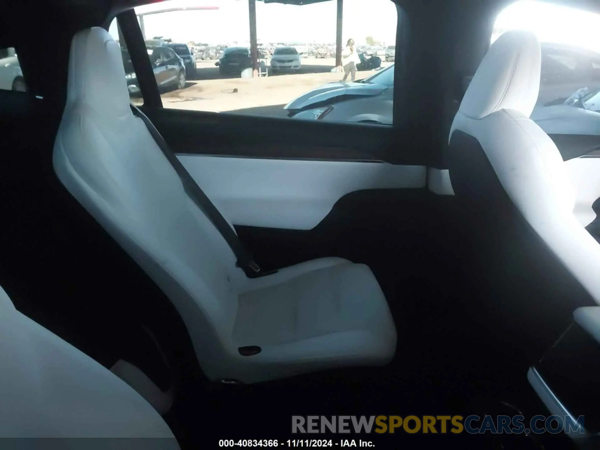 8 Photograph of a damaged car 7SAXCBE57NF327125 TESLA MODEL X 2022