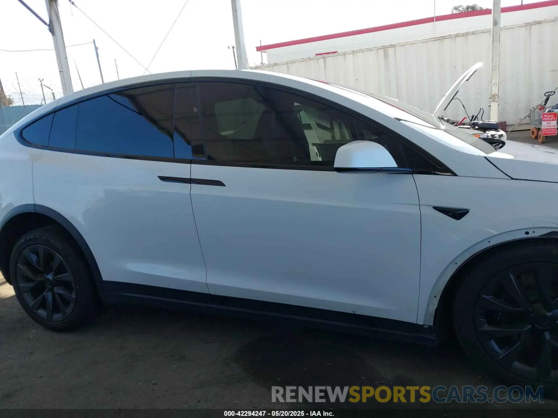 13 Photograph of a damaged car 7SAXCBE57NF337329 TESLA MODEL X 2022