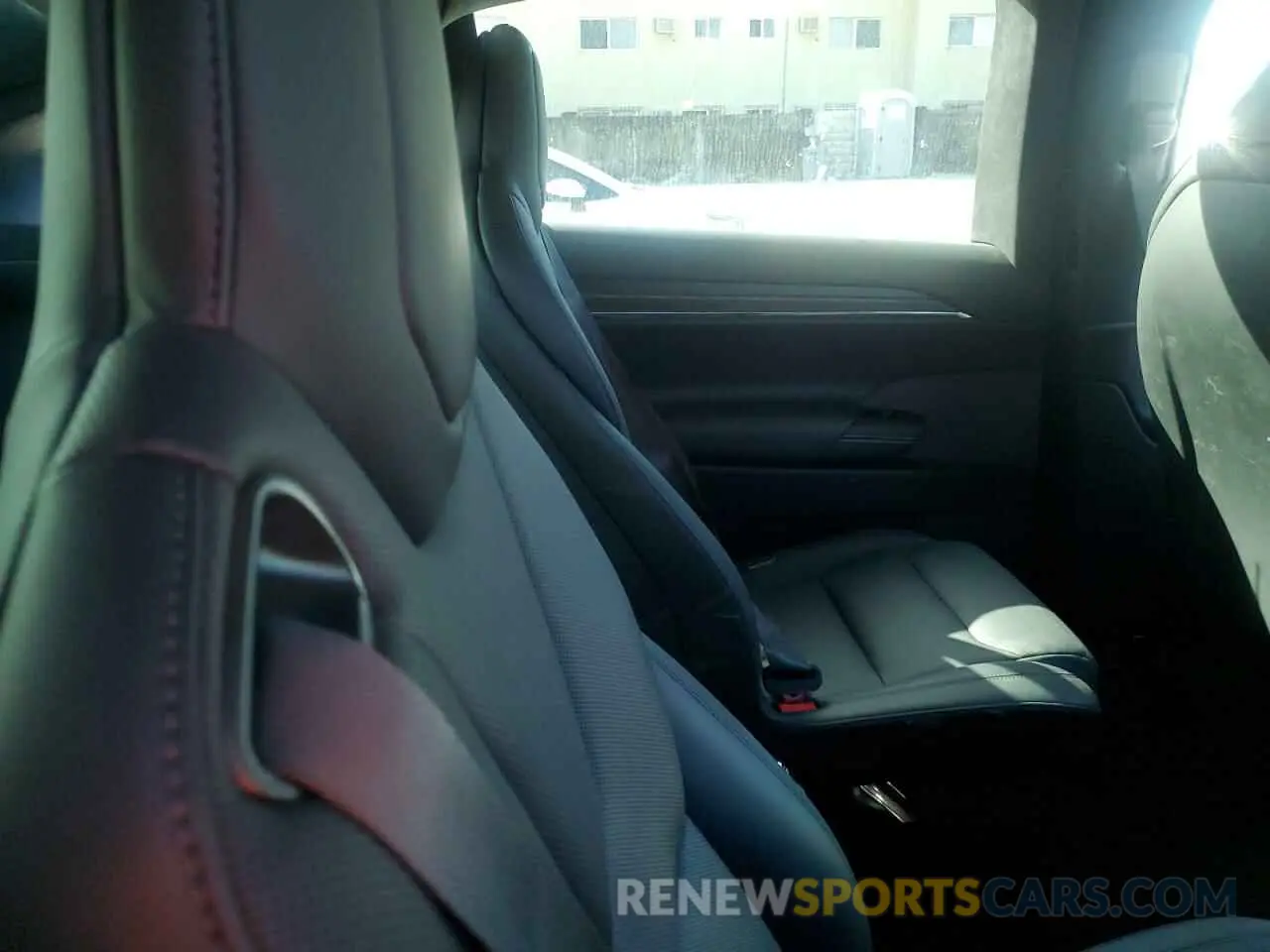 10 Photograph of a damaged car 7SAXCBE58NF335072 TESLA MODEL X 2022