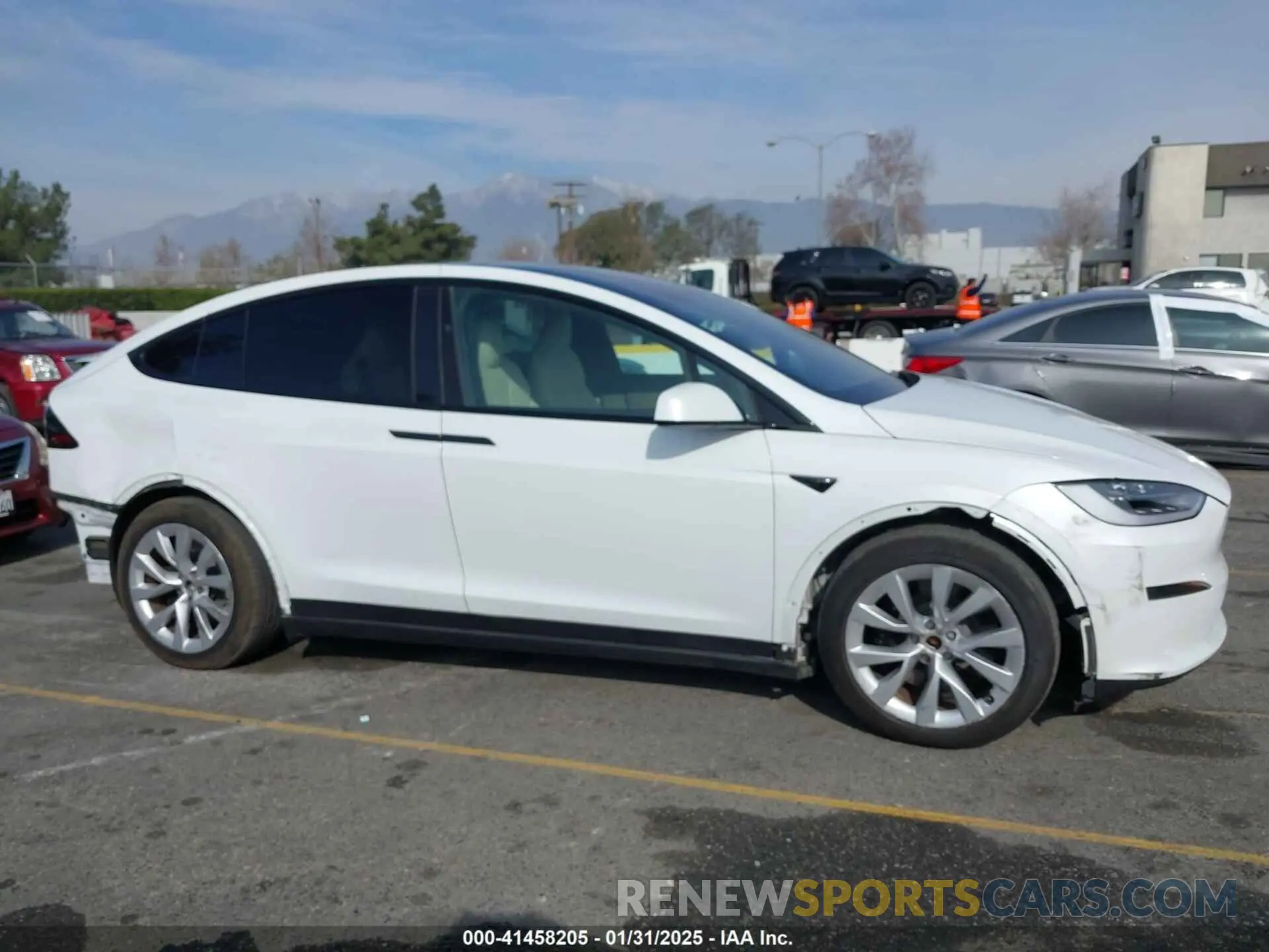14 Photograph of a damaged car 7SAXCBE58NF336321 TESLA MODEL X 2022