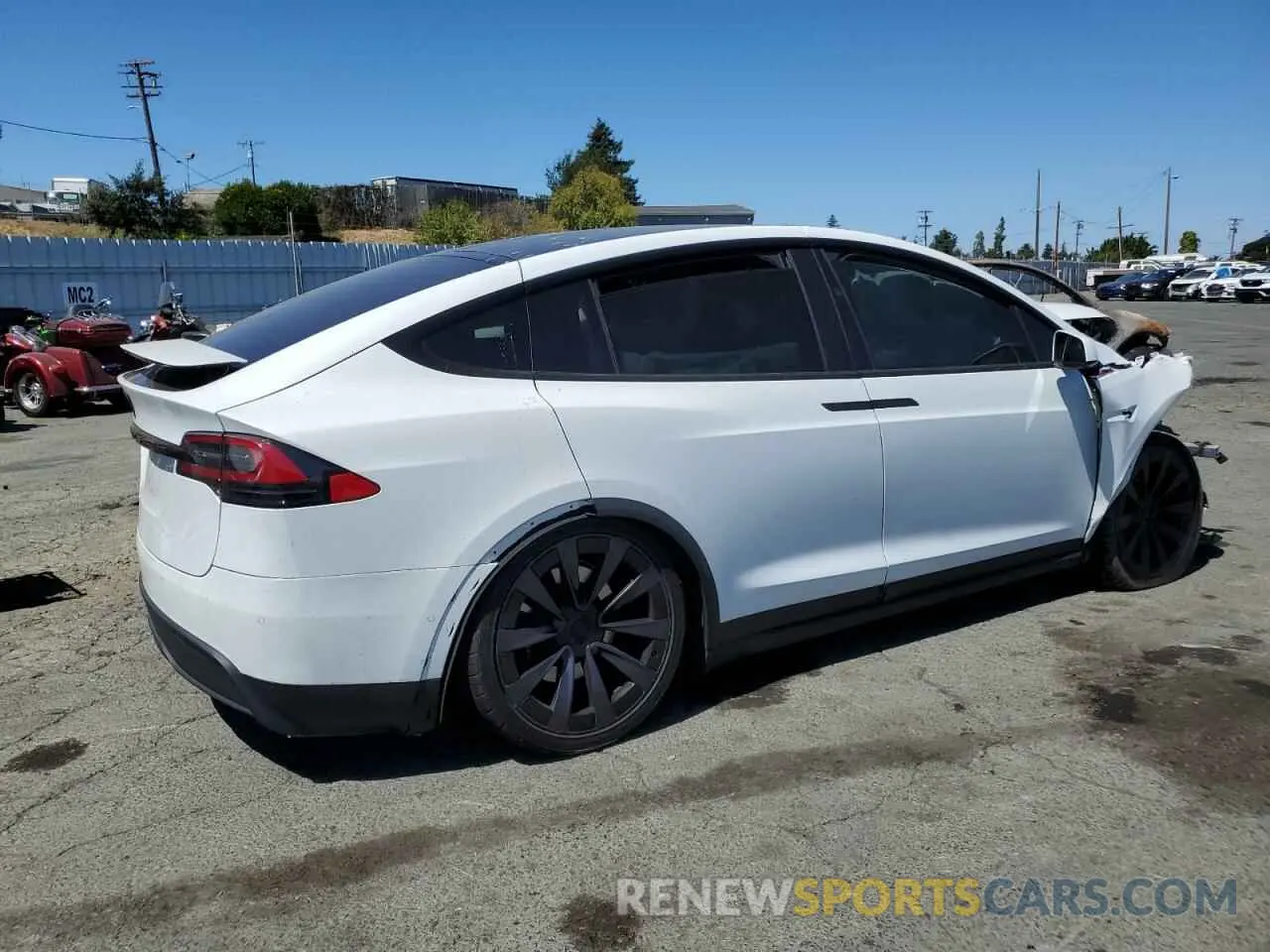 3 Photograph of a damaged car 7SAXCBE59NF328695 TESLA MODEL X 2022