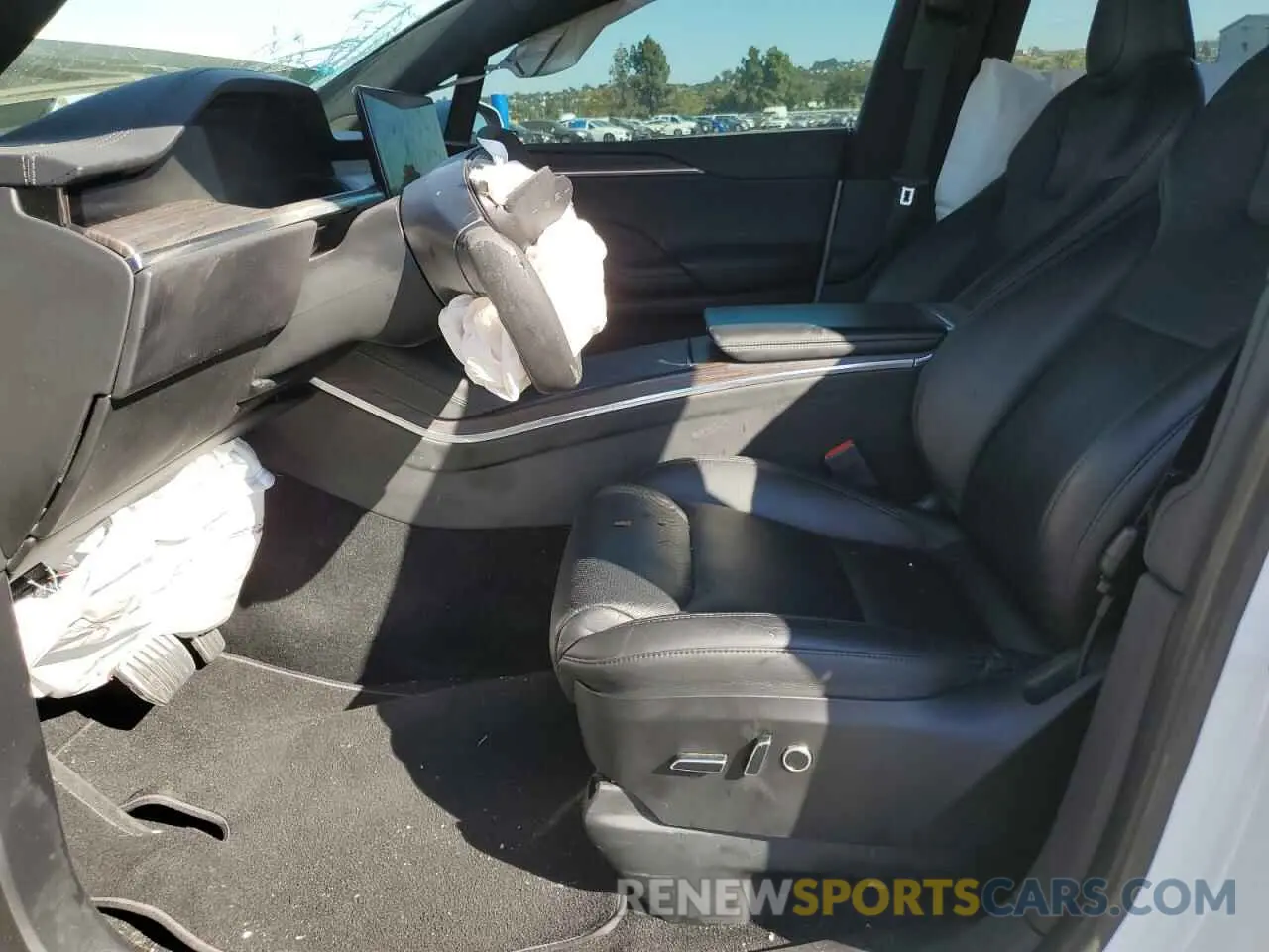 7 Photograph of a damaged car 7SAXCBE59NF328695 TESLA MODEL X 2022