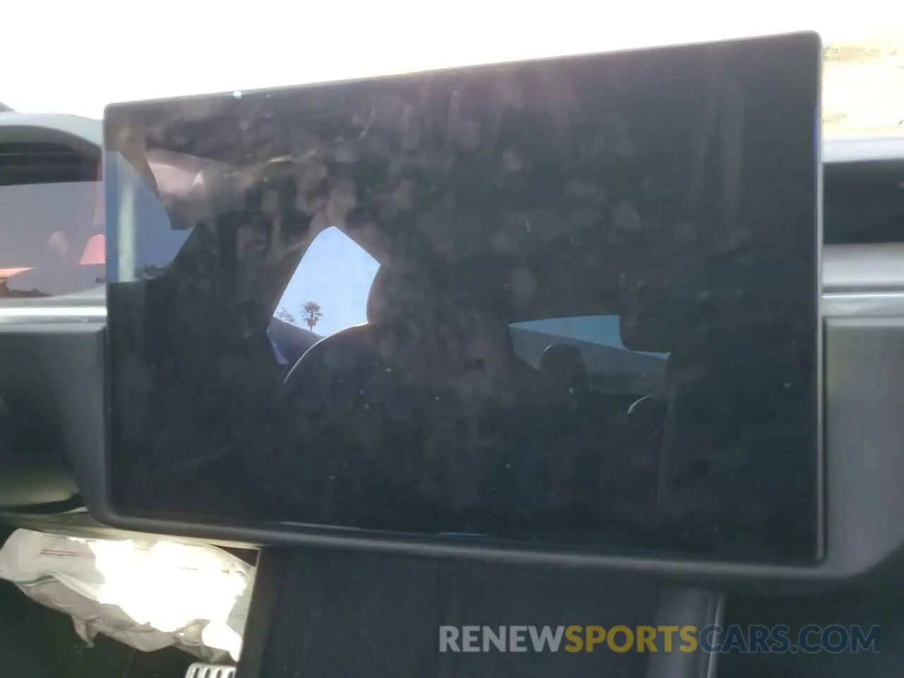 9 Photograph of a damaged car 7SAXCBE59NF328695 TESLA MODEL X 2022